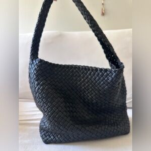Black shoulder Italian Woven Tote